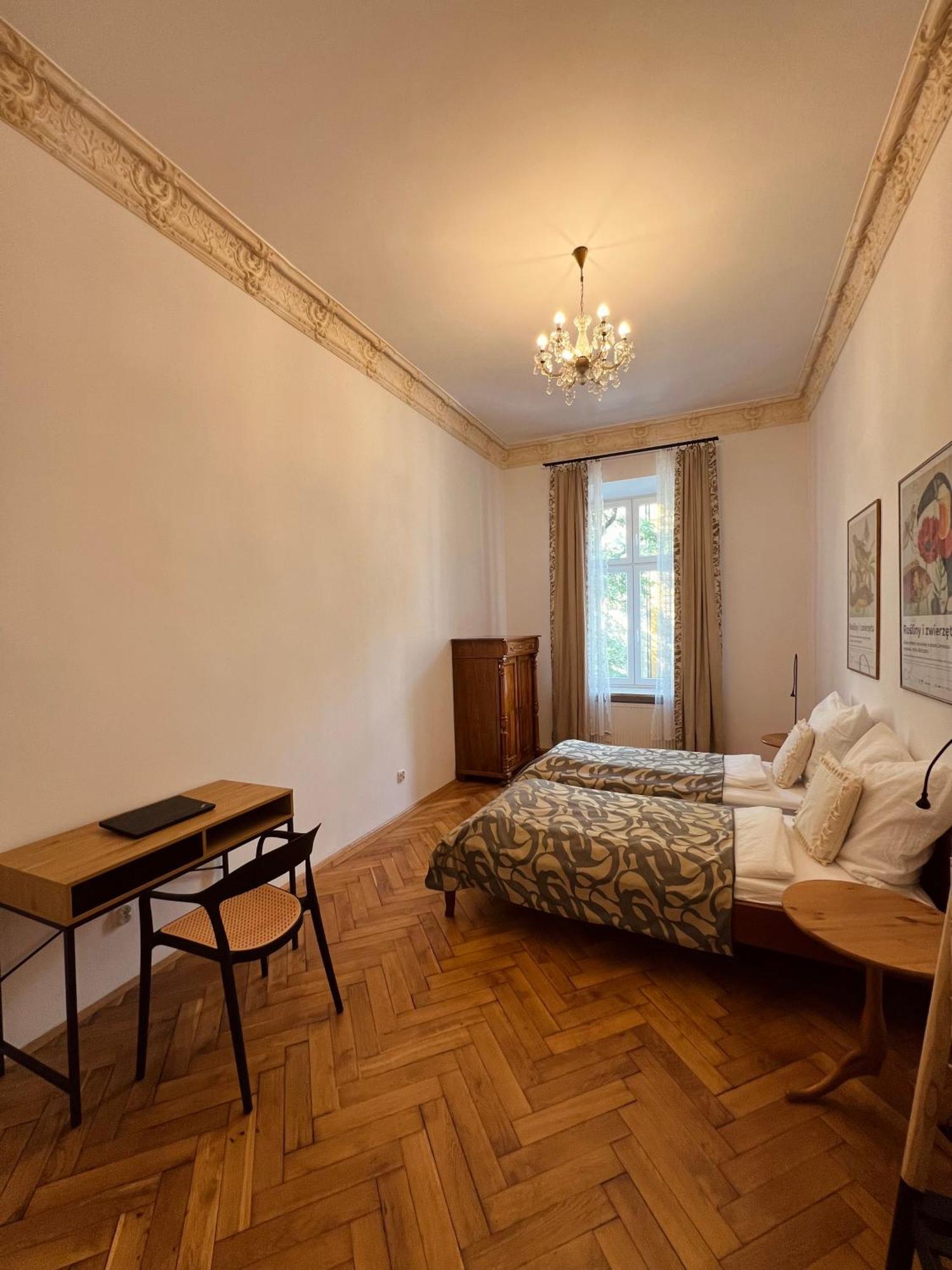 Apartament Rozy Cracóvia Exterior foto