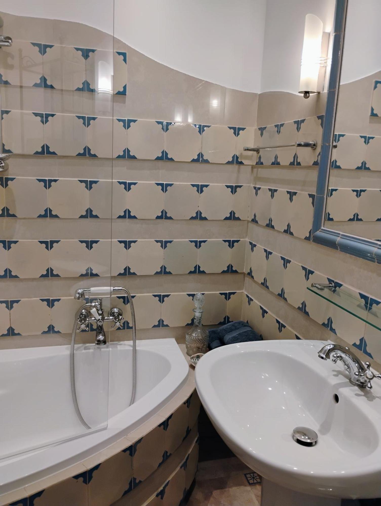 Apartament Rozy Cracóvia Exterior foto
